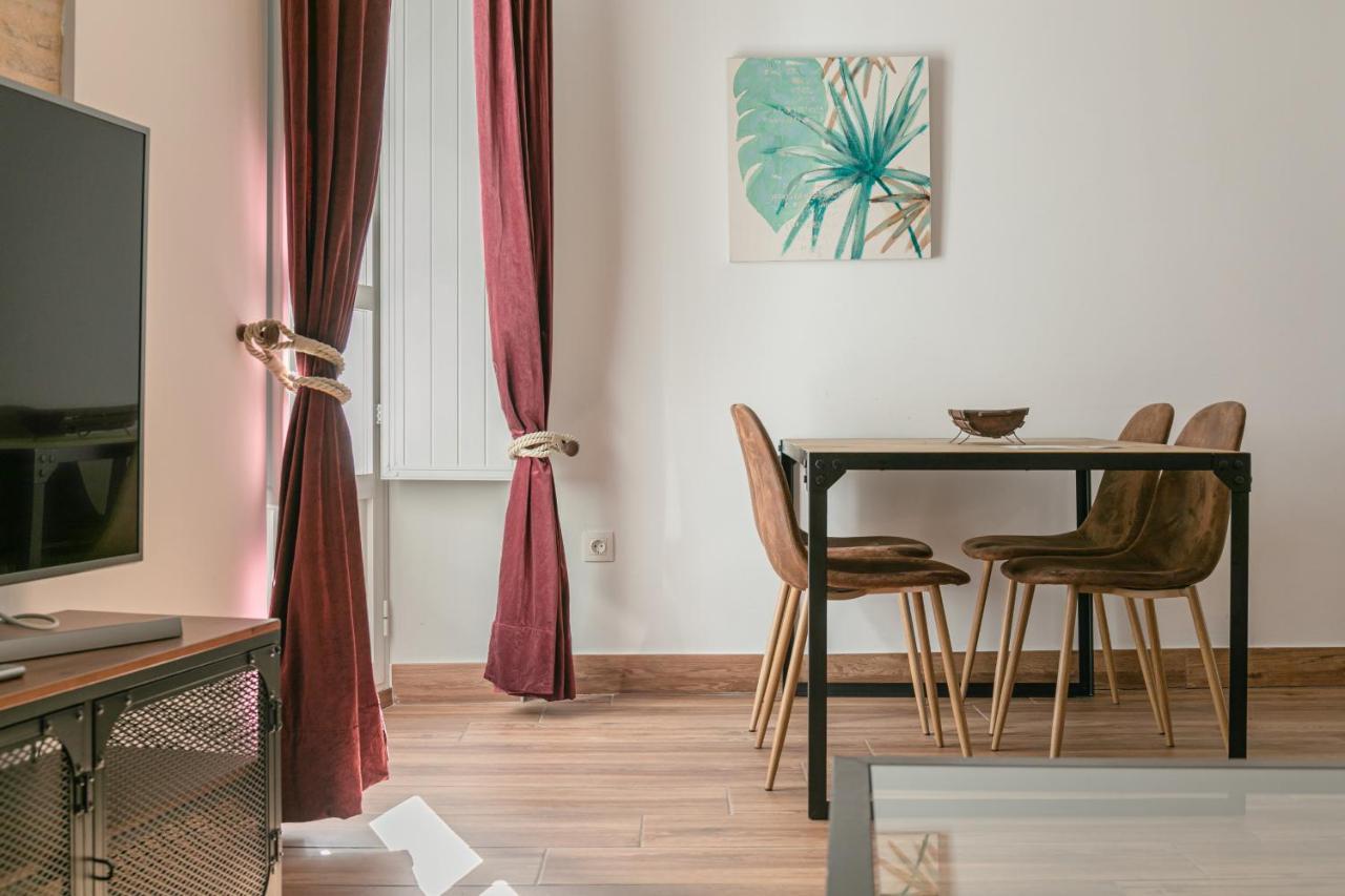 Green-Apartments Mansion Blue Catedral Севиля Екстериор снимка