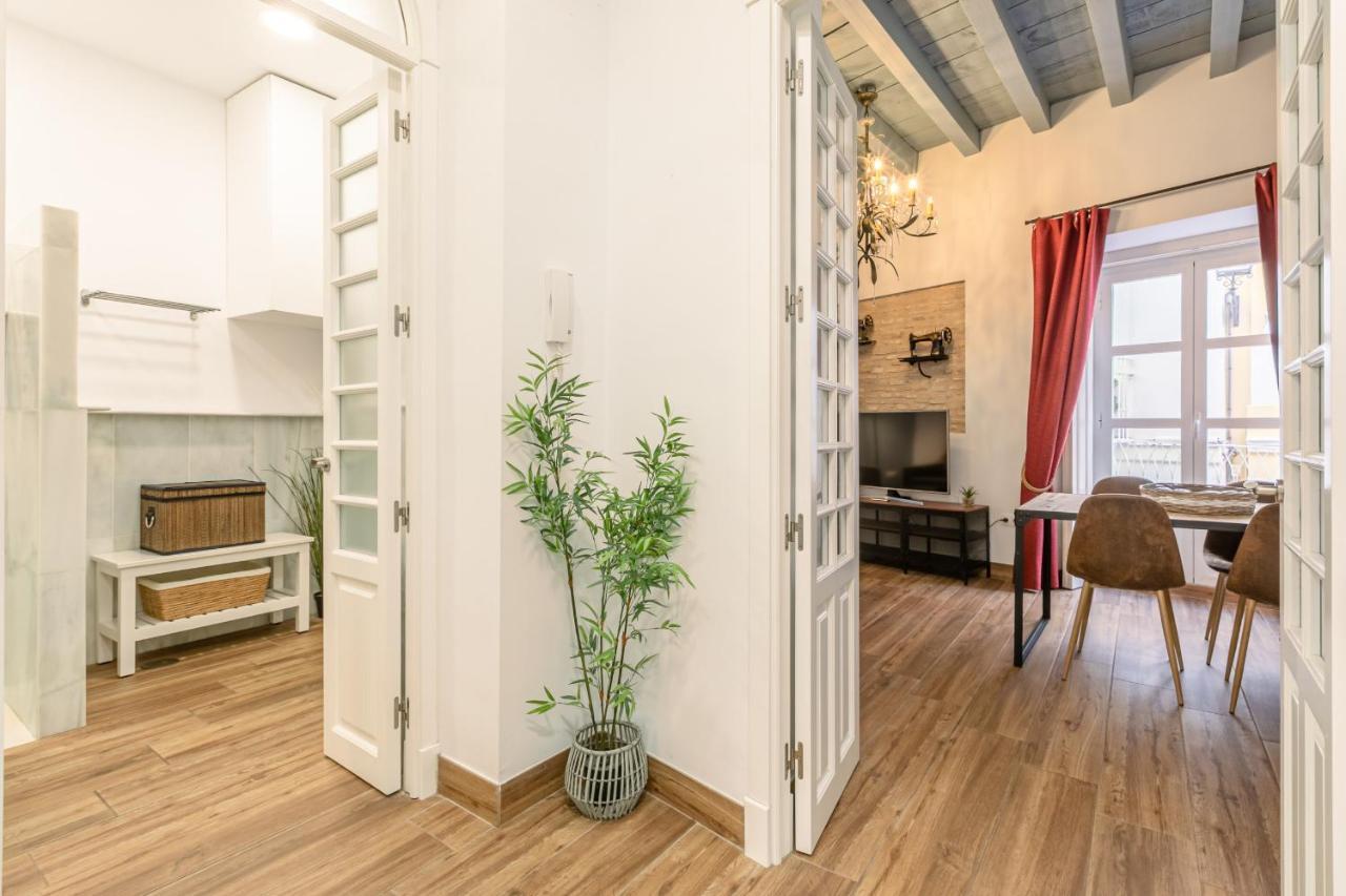 Green-Apartments Mansion Blue Catedral Севиля Екстериор снимка