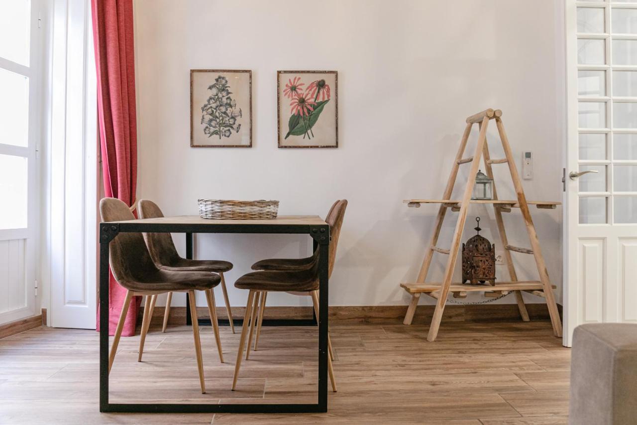 Green-Apartments Mansion Blue Catedral Севиля Екстериор снимка
